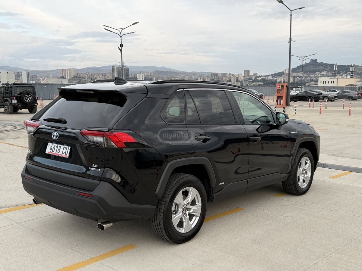 Toyota RAV 4 - фото 5