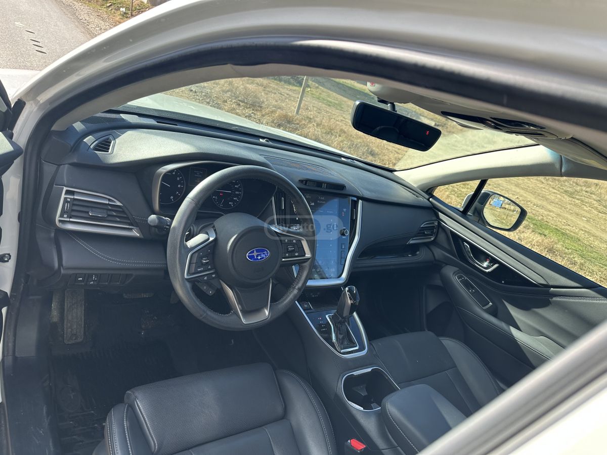 Subaru Legacy - фото 10