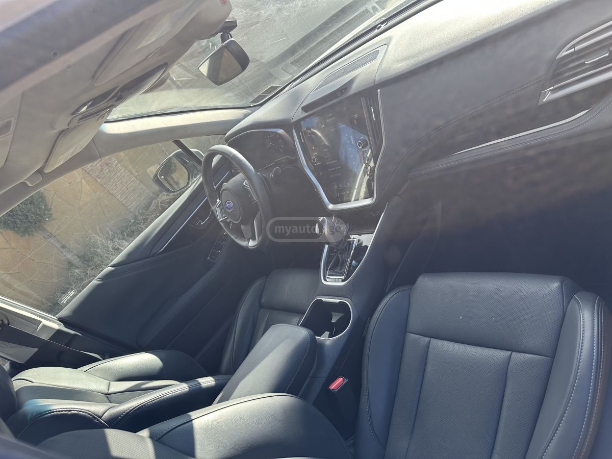 Subaru Legacy - фото 11