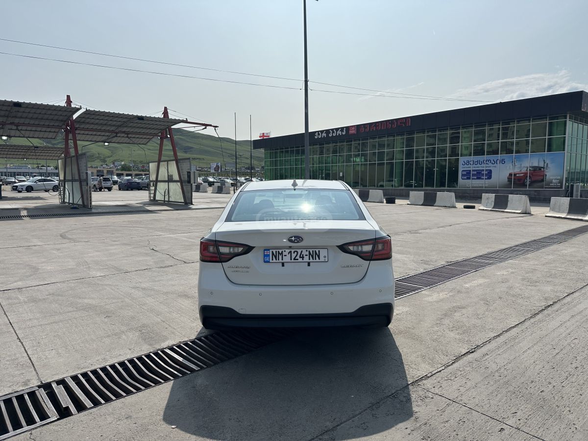 Subaru Legacy - фото 3