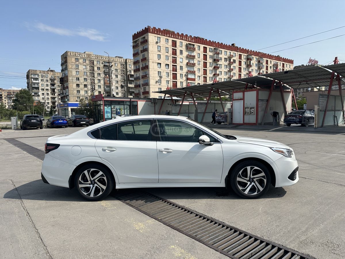 Subaru Legacy - фото 5