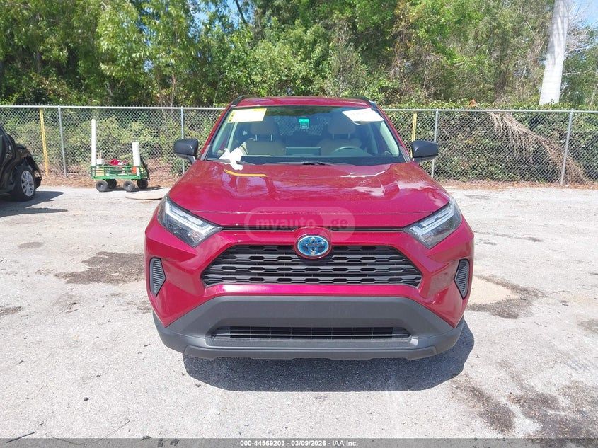 Toyota RAV 4 - фото 12