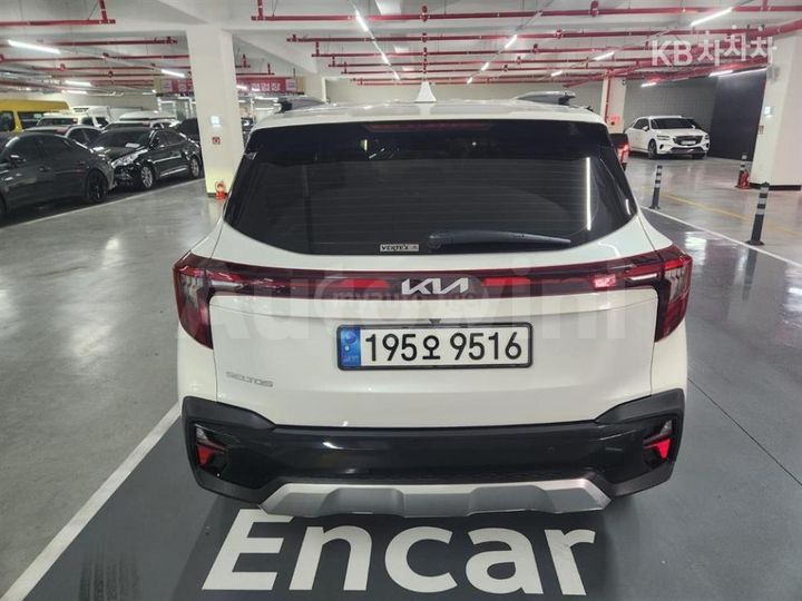 Kia Seltos 2023 — миниатюра 3