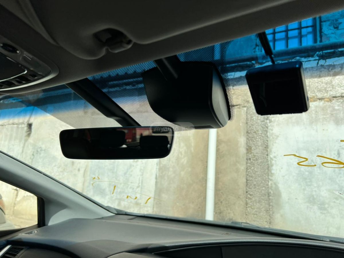 Honda Jade - фото 11