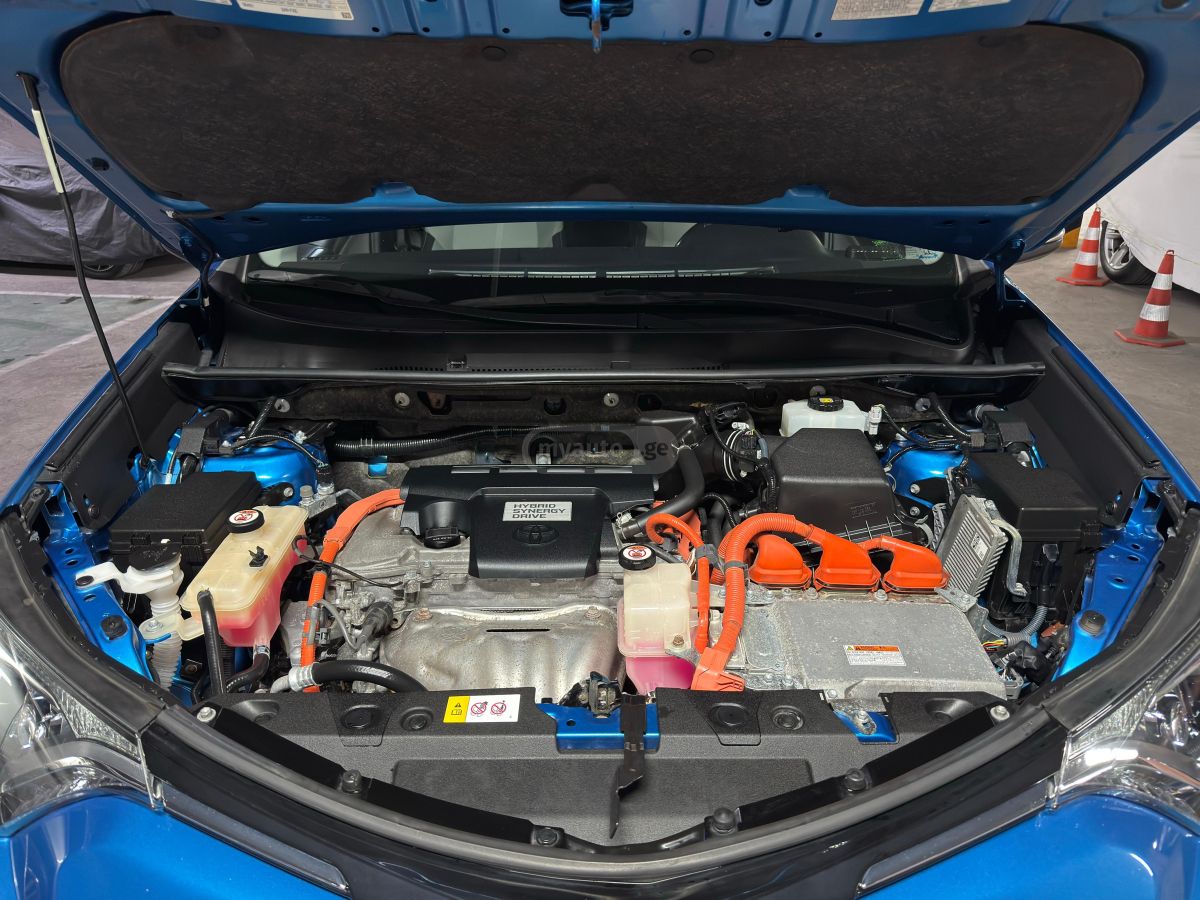 Toyota RAV 4 - фото 7