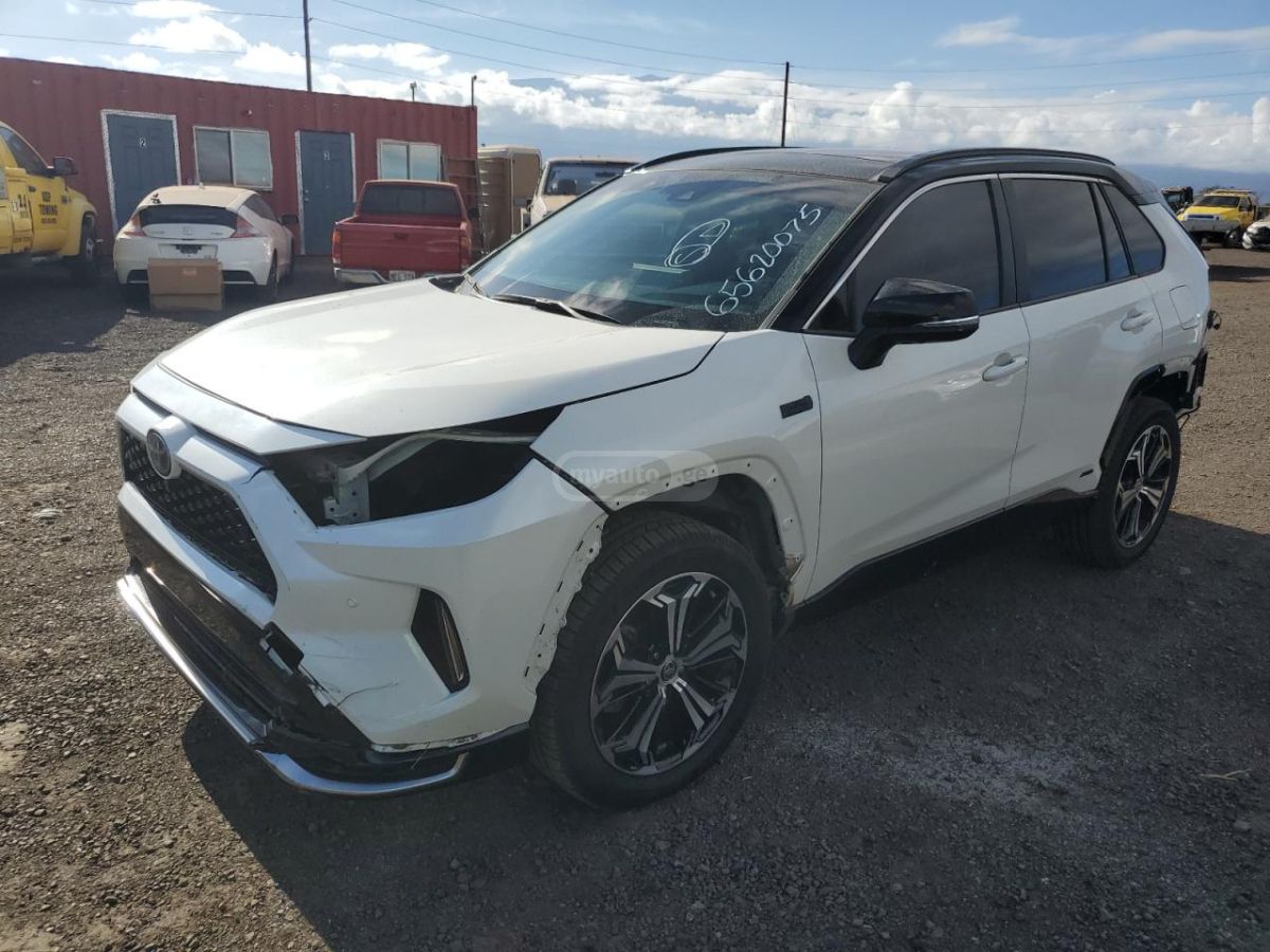 Toyota RAV 4 - фото 1