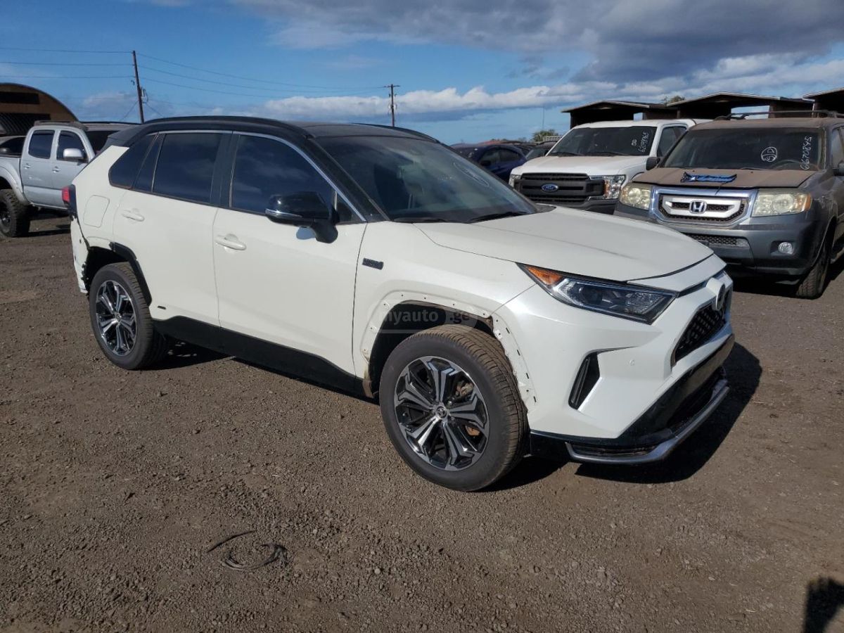 Toyota RAV 4 - фото 4