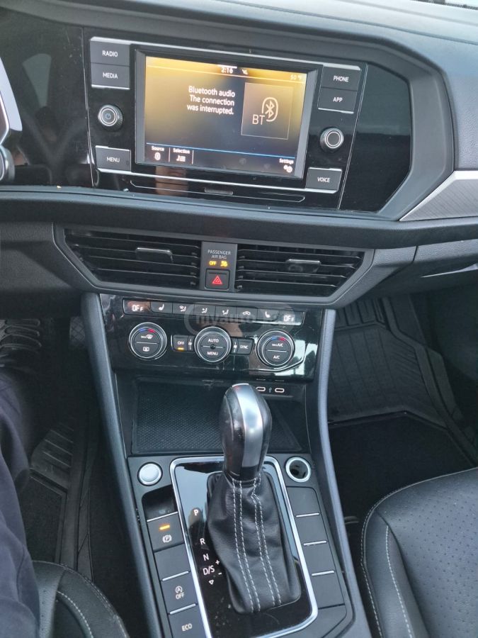 Volkswagen Jetta - фото 4