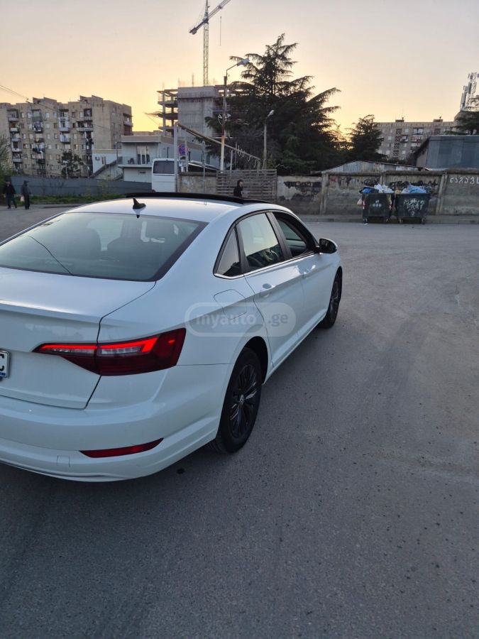 Volkswagen Jetta - фото 9