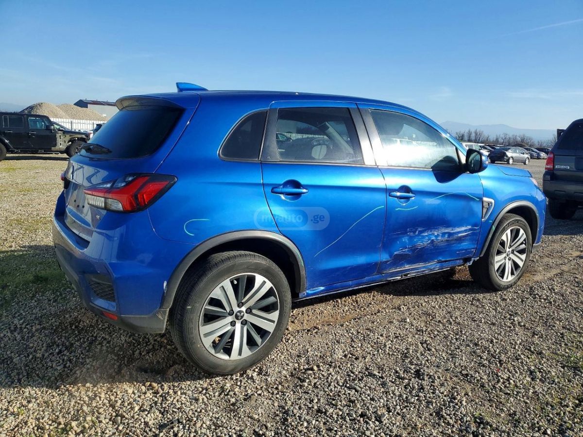 Mitsubishi Outlander Sport - фото 4