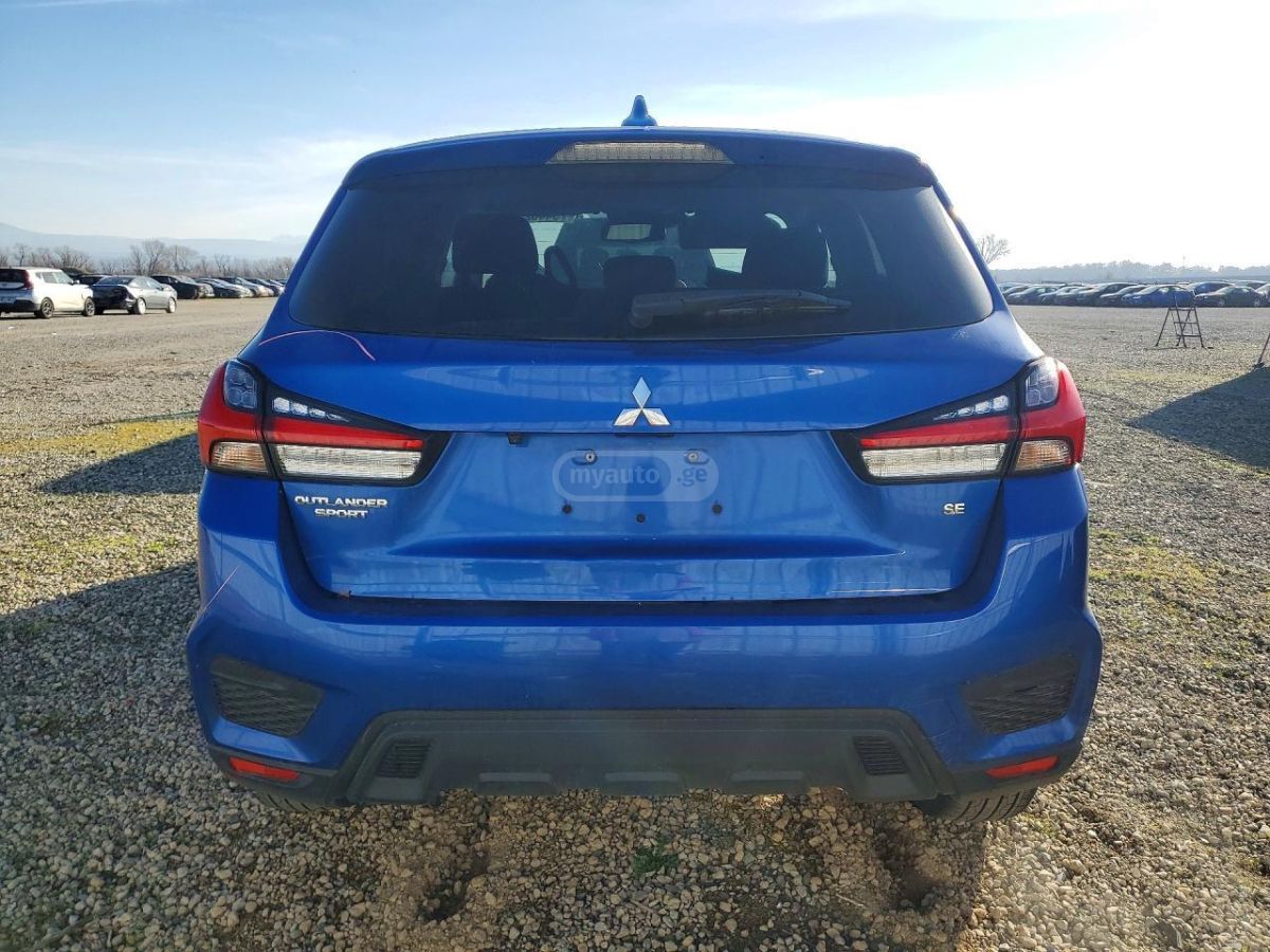 Mitsubishi Outlander Sport - фото 6