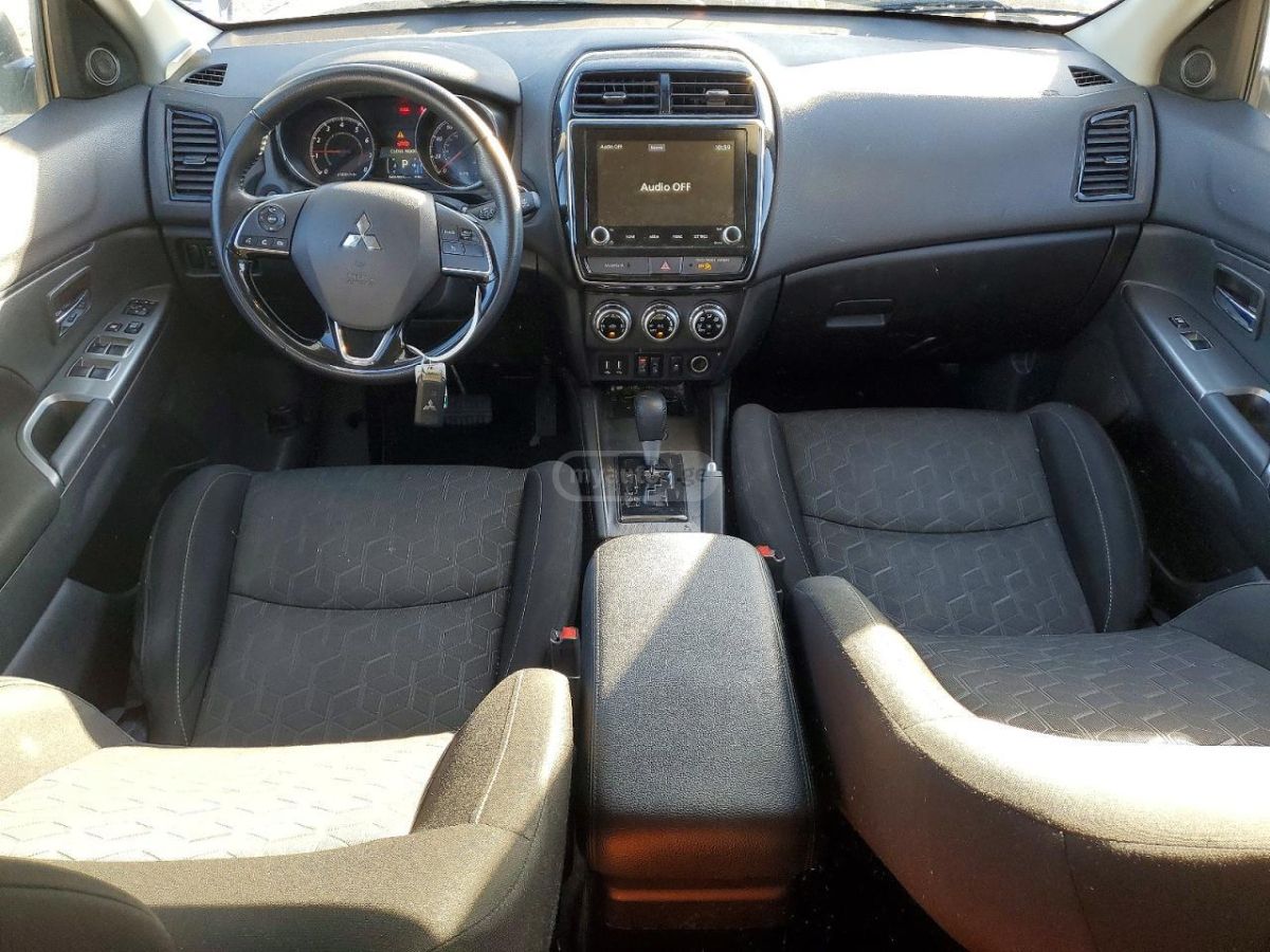 Mitsubishi Outlander Sport - фото 8