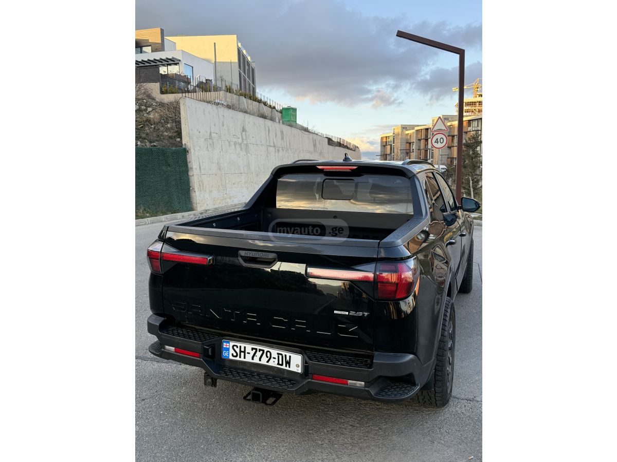 Hyundai Limited 4dr All-Wheel Drive Au — миниатюра 4