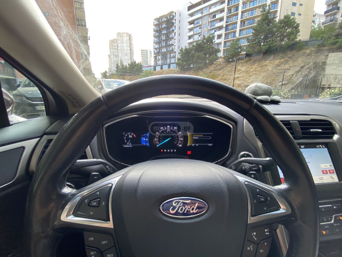 Ford Fusion - фото 9