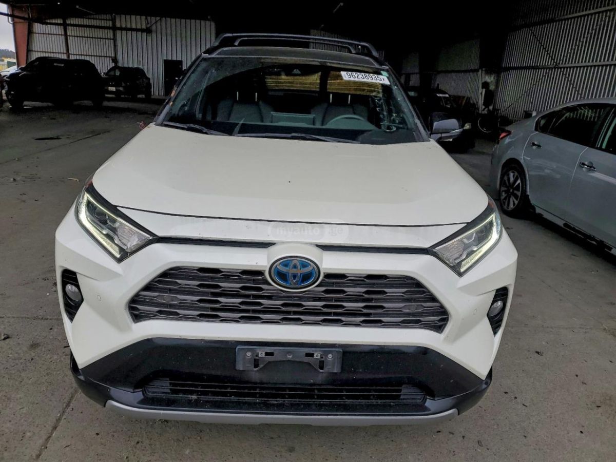 Toyota RAV 4 - фото 5