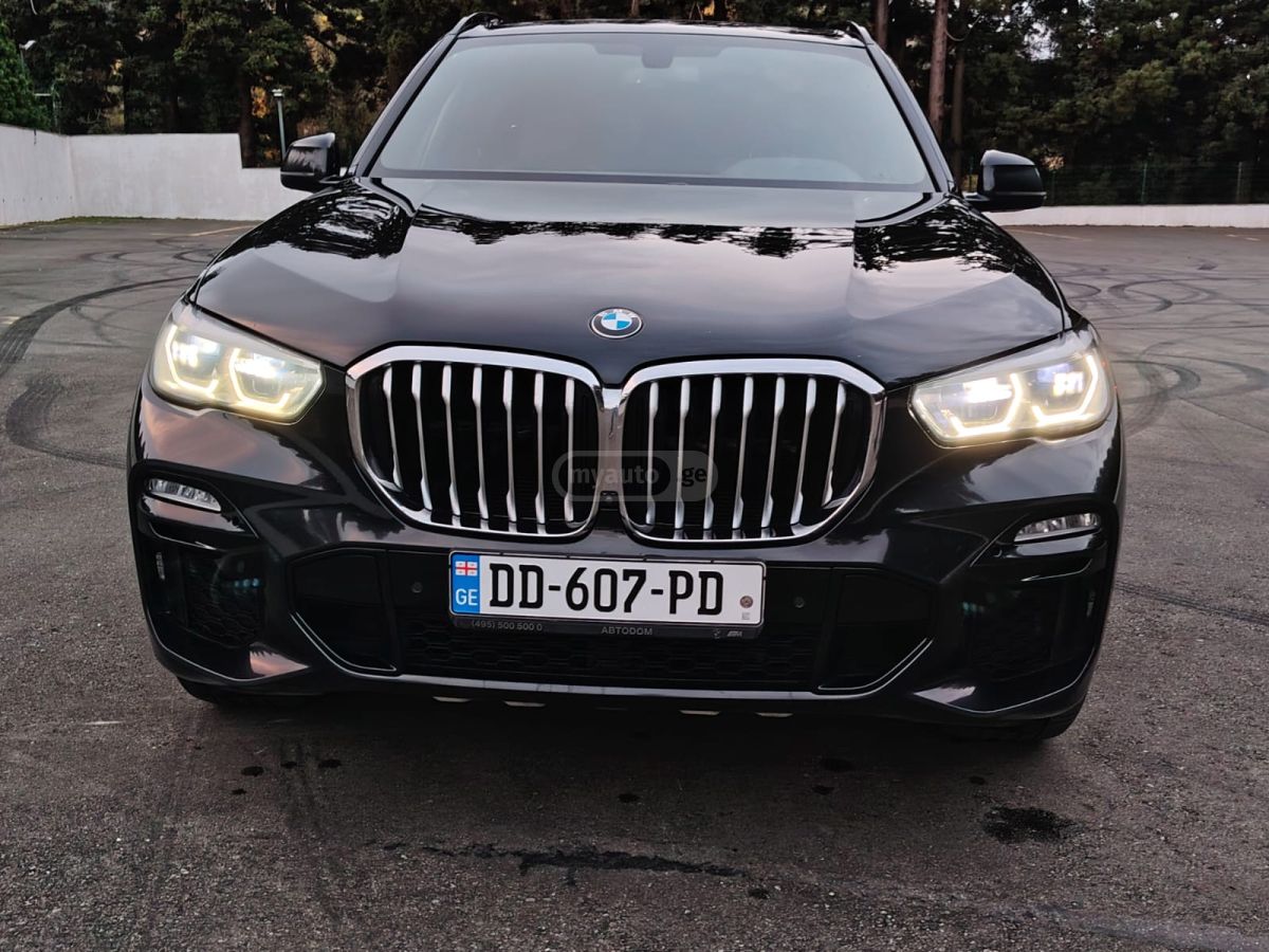 BMW X5 - фото 1