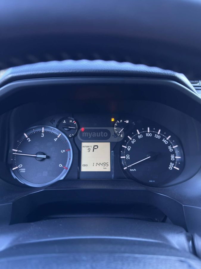 Toyota Land Cruiser Prado - фото 6