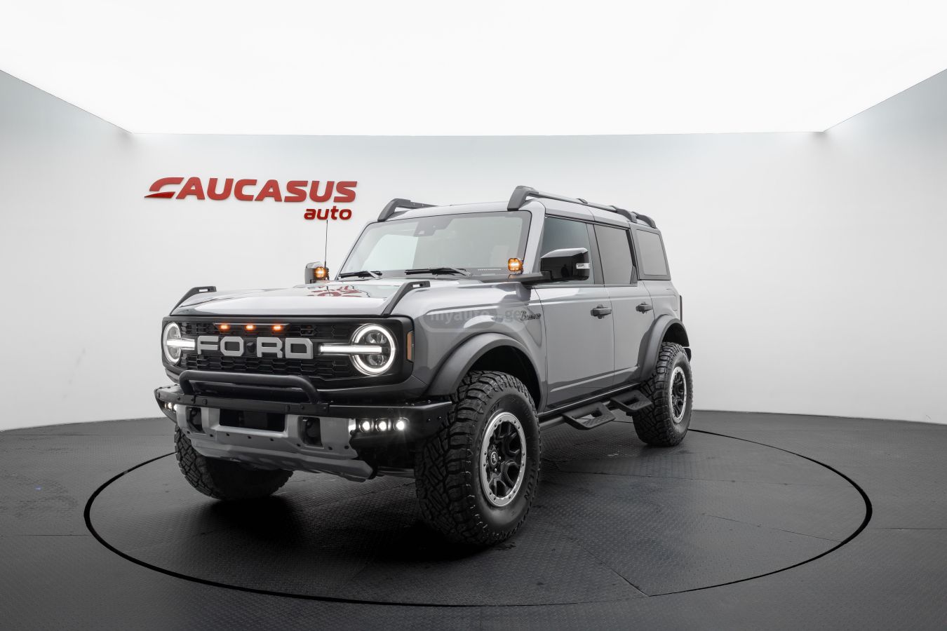 Ford Ford Bronco — миниатюра 1