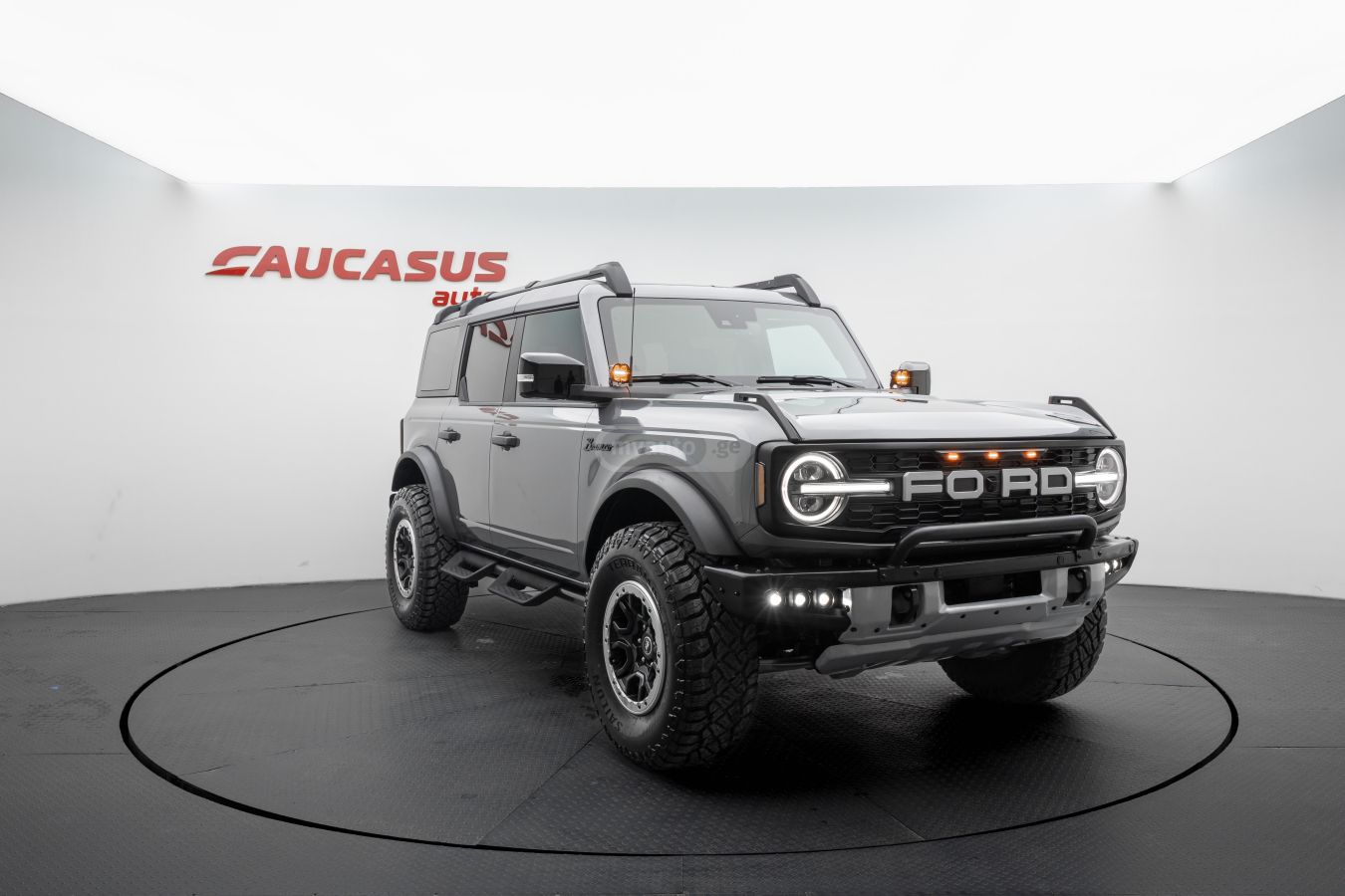 Ford Ford Bronco — миниатюра 3