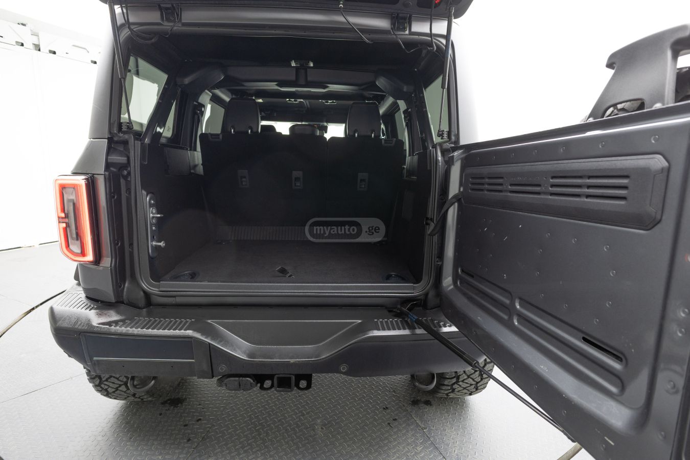 Ford Ford Bronco — миниатюра 7