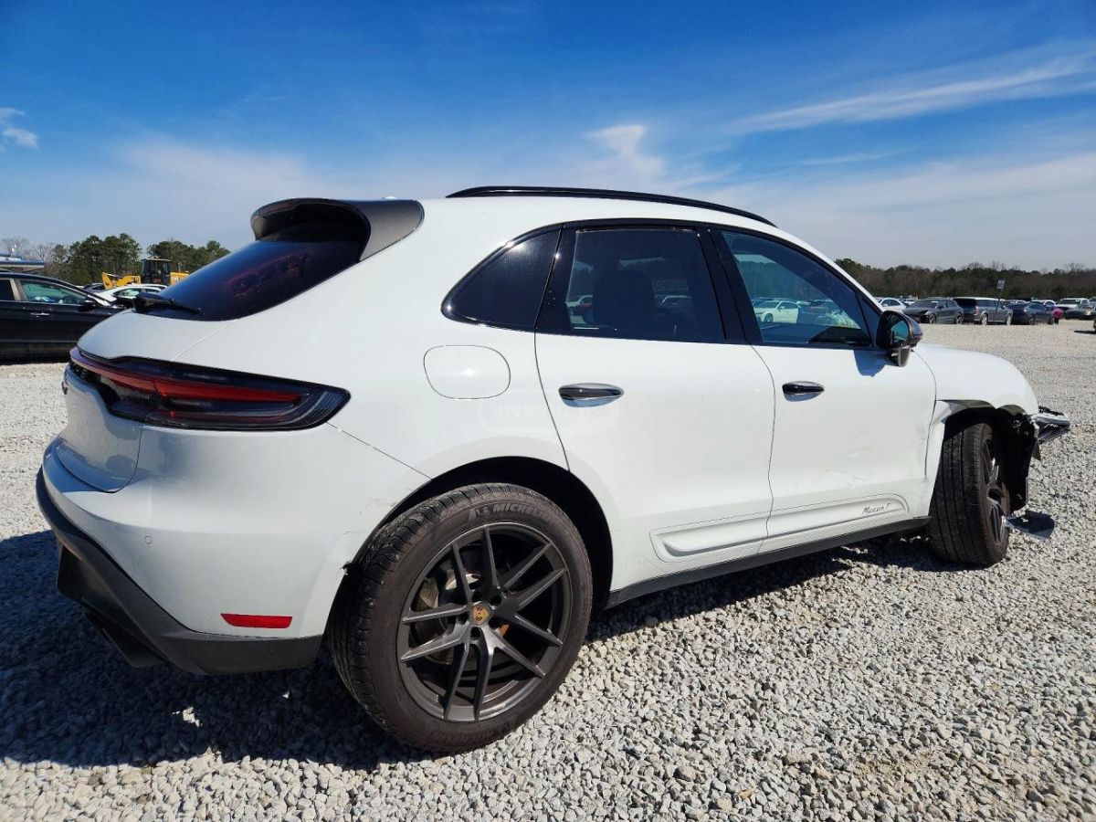 Porsche Macan 2023 — миниатюра 3