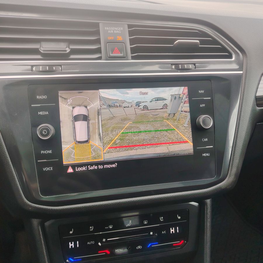 Volkswagen SEL premium — миниатюра 11