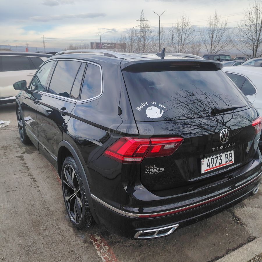 Volkswagen SEL premium — миниатюра 6