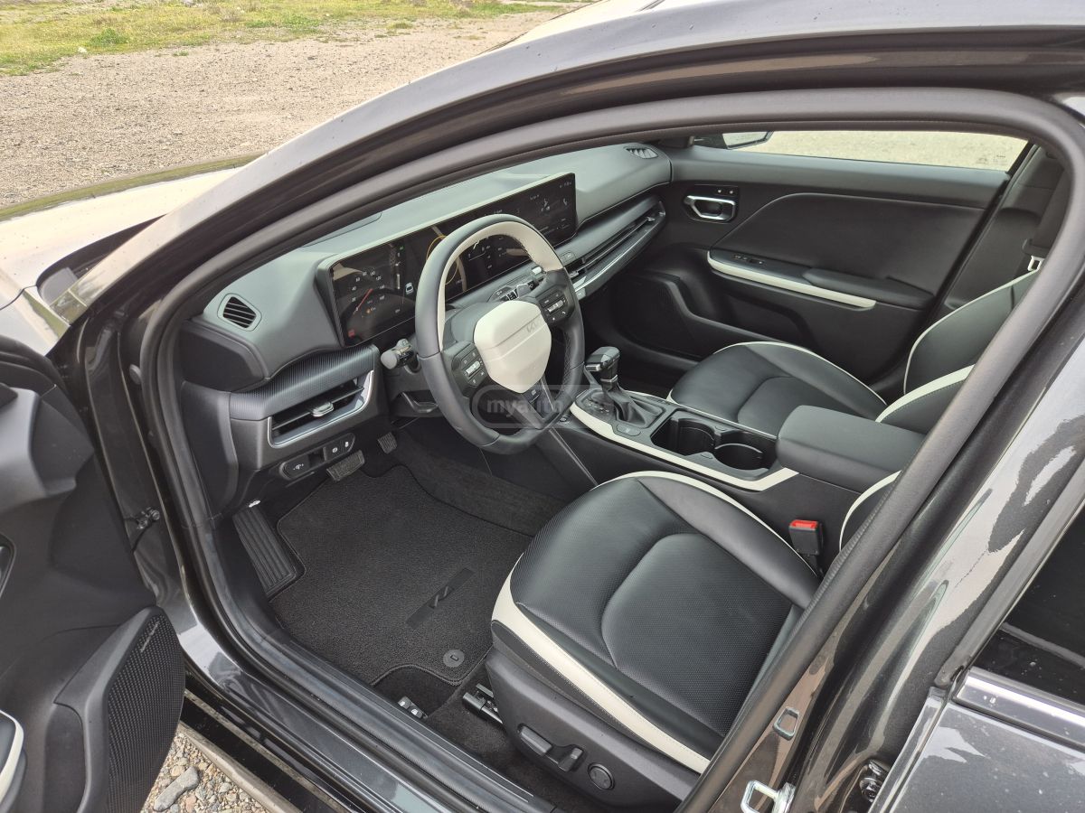 Kia K4 - фото 10