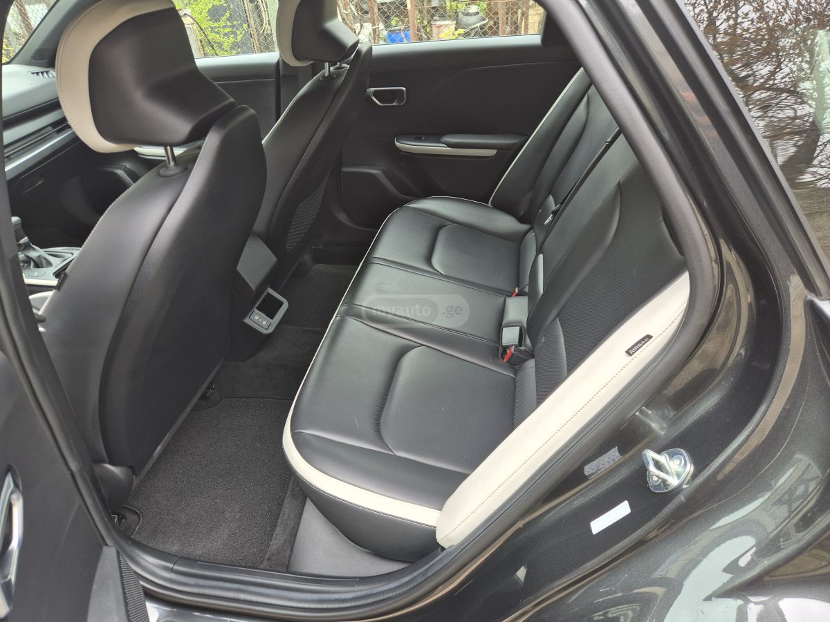 Kia K4 - фото 13