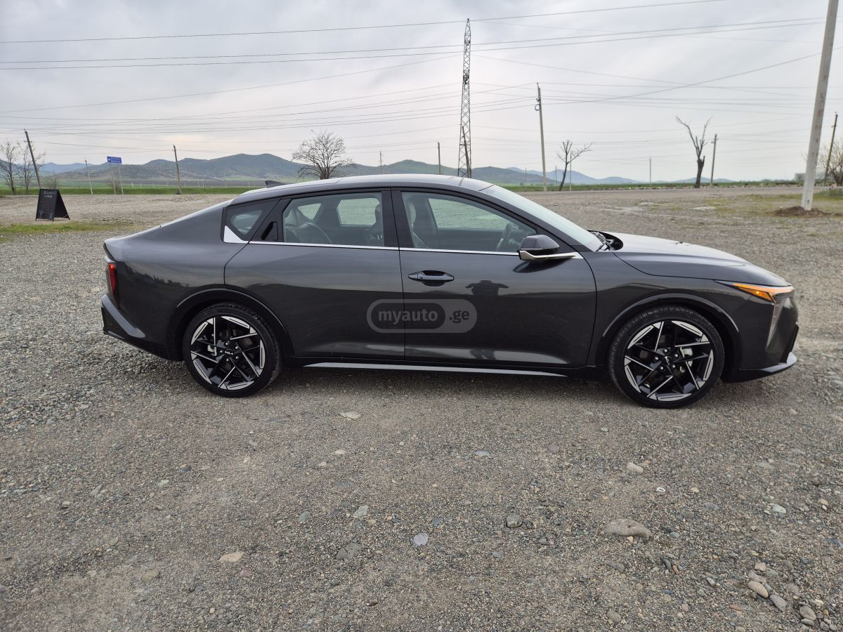 Kia K4 - фото 8
