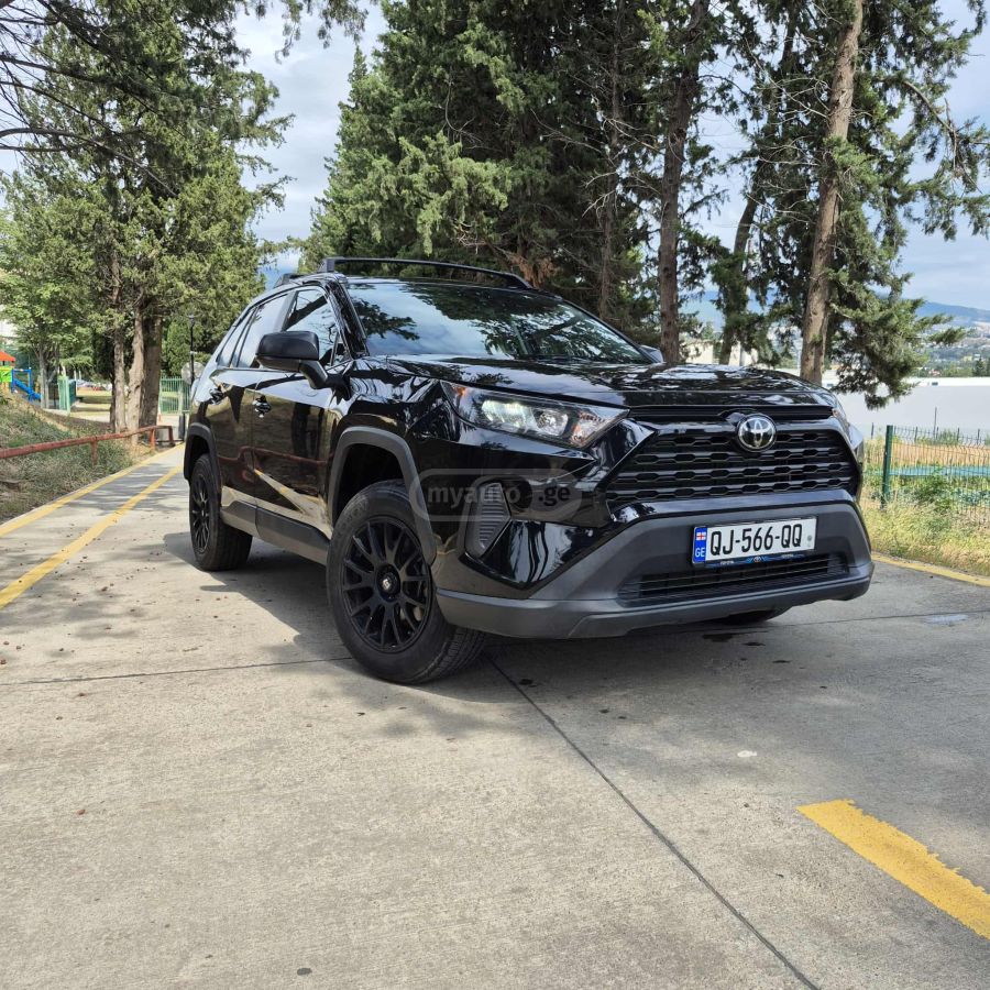 Toyota LE 4dr All-Wheel Drive Automat — миниатюра 10