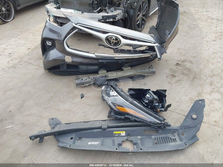 Toyota Highlander - фото 11