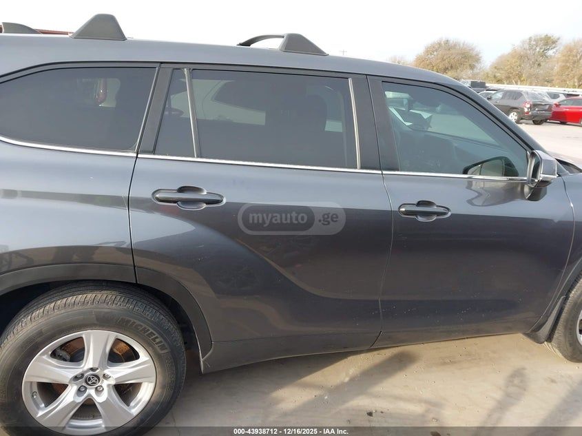 Toyota Highlander - фото 13