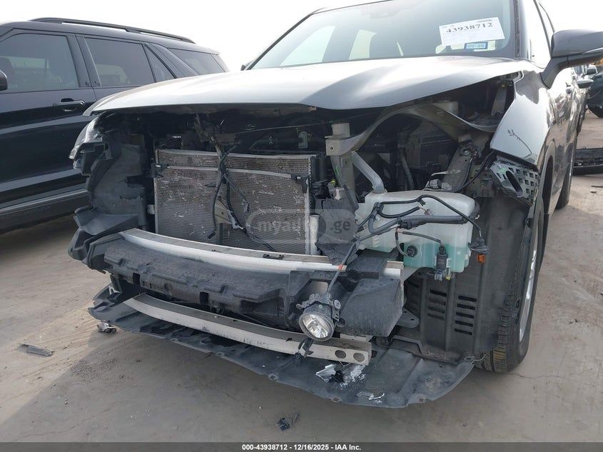 Toyota Highlander - фото 6