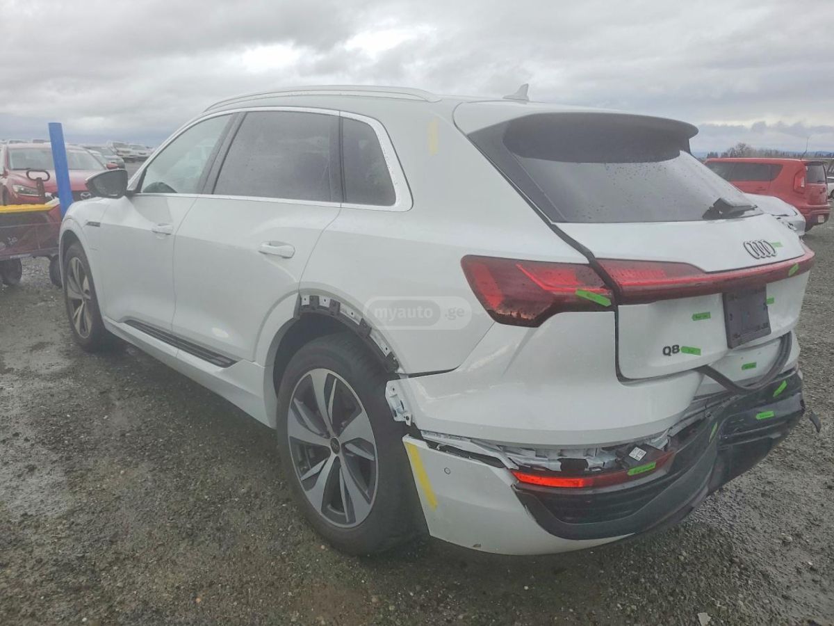 Audi Q8 2024 — миниатюра 2