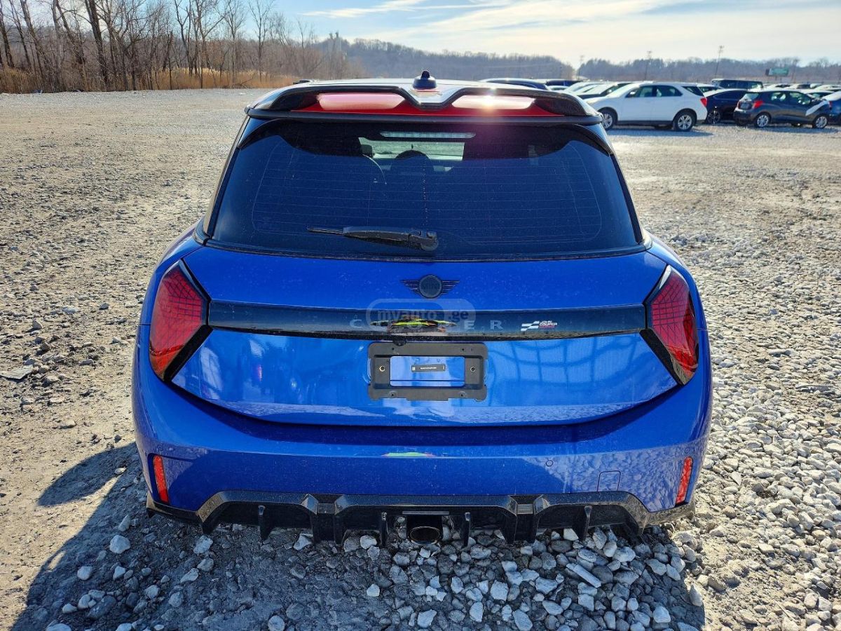 MINI Cooper 2025 — миниатюра 6