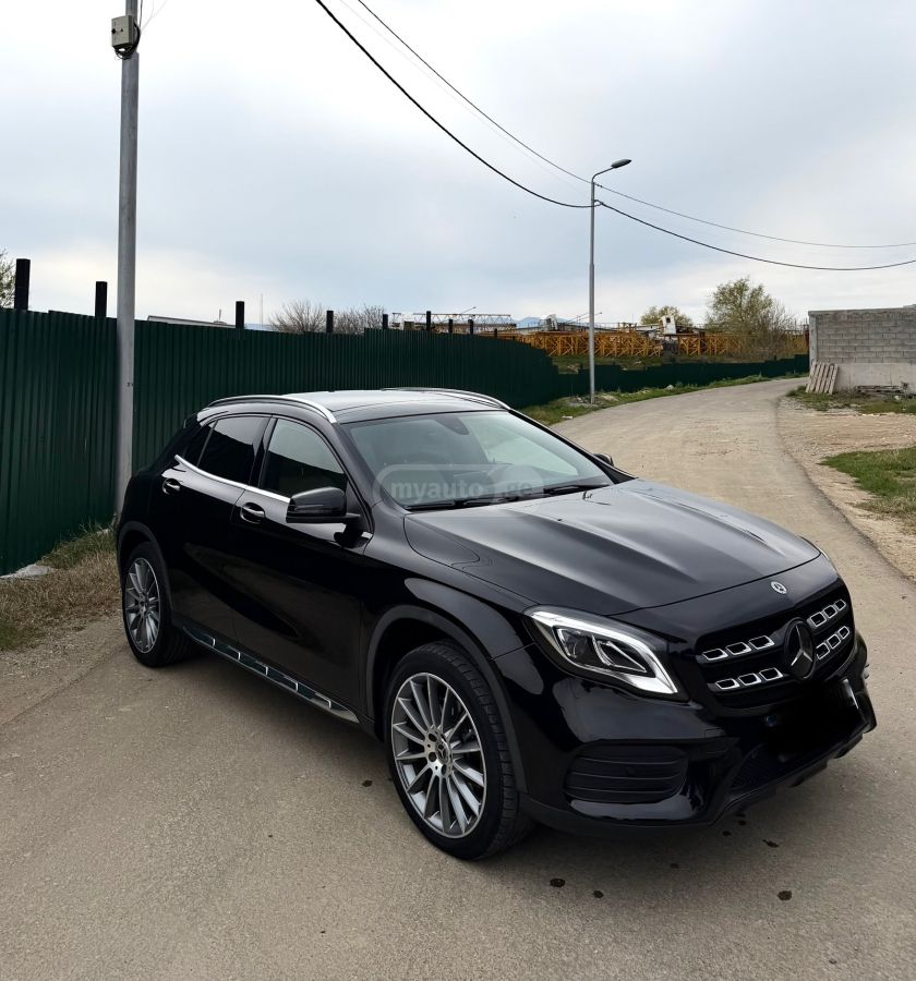Mercedes-Benz GLA 250 - фото 1