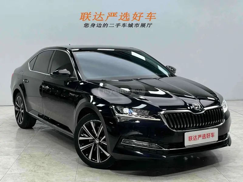 Skoda Superb 2024 — миниатюра 3