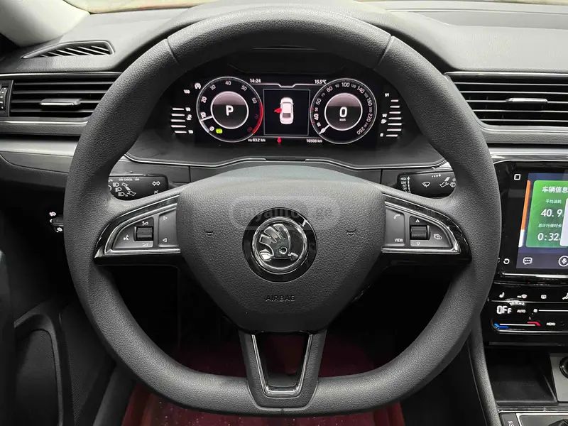 Skoda Superb 2024 — миниатюра 9