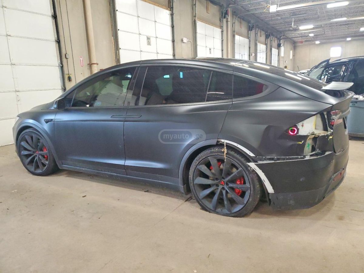 Tesla Model X - фото 5