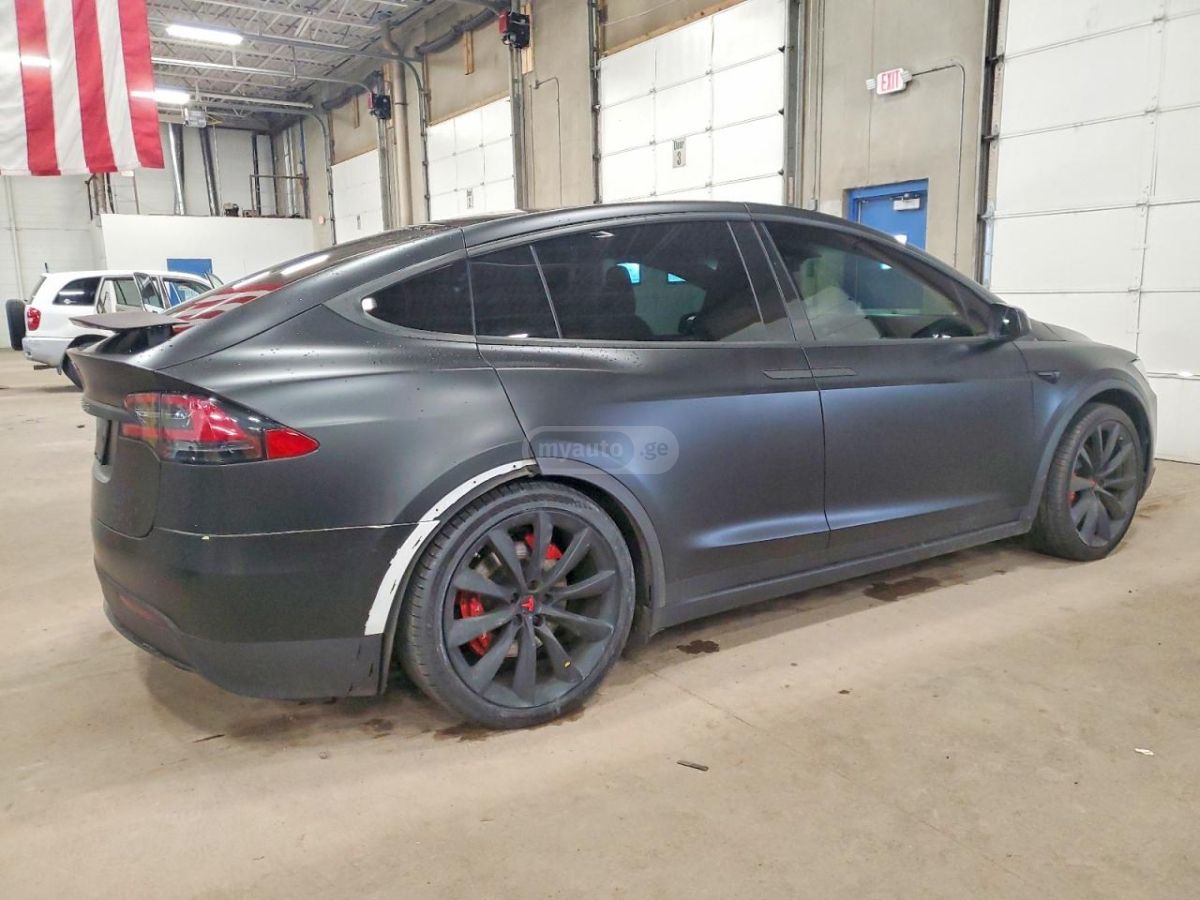 Tesla Model X - фото 6