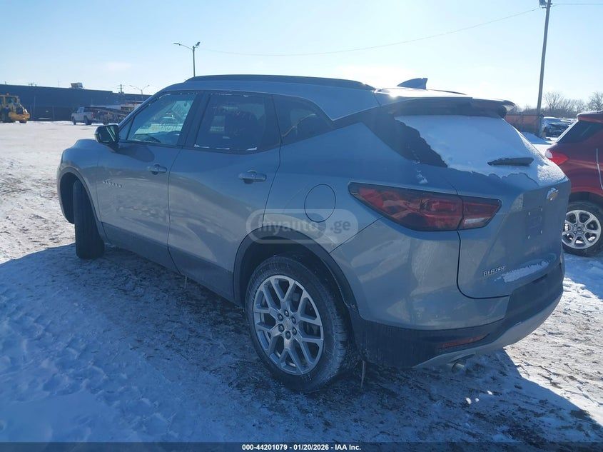 Chevrolet Blazer 2024 — миниатюра 3