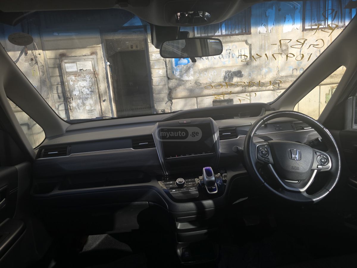 Honda Freed - фото 10