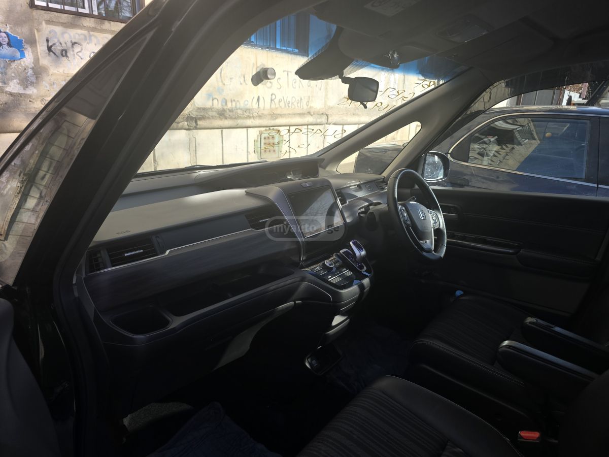 Honda Freed - фото 8