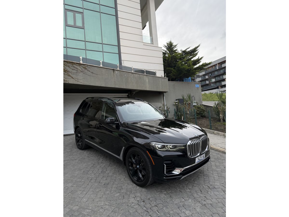 BMW X7 - фото 2