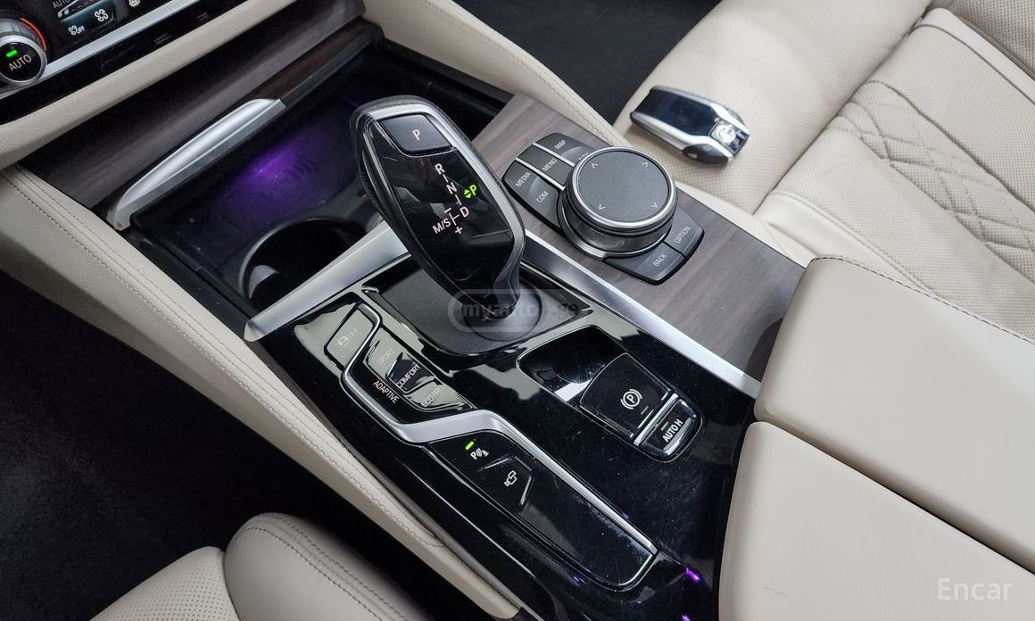 BMW M550 i xDrive 4dr All-Wheel Drive S 2021 — миниатюра 9