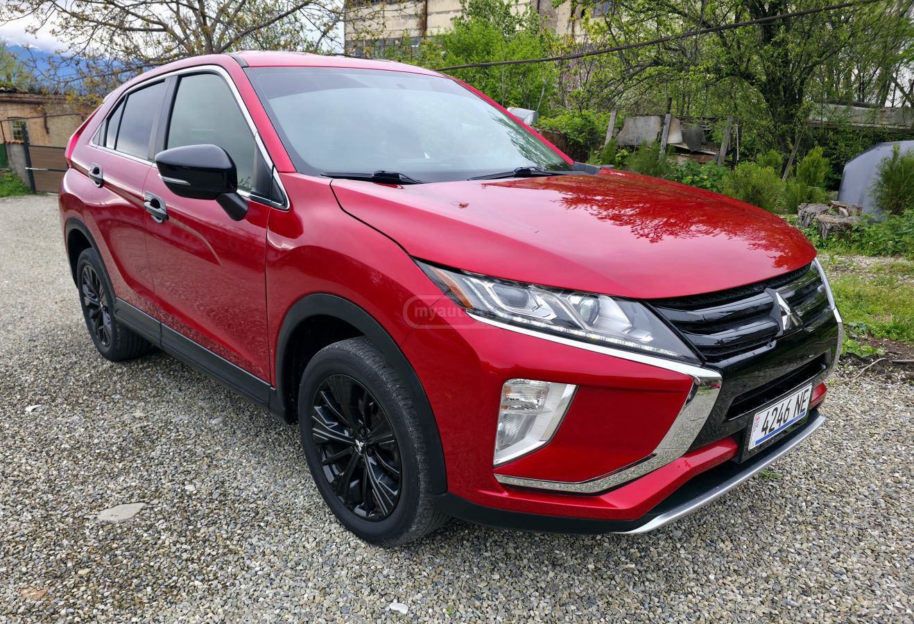 Mitsubishi Eclipse Cross - фото 2