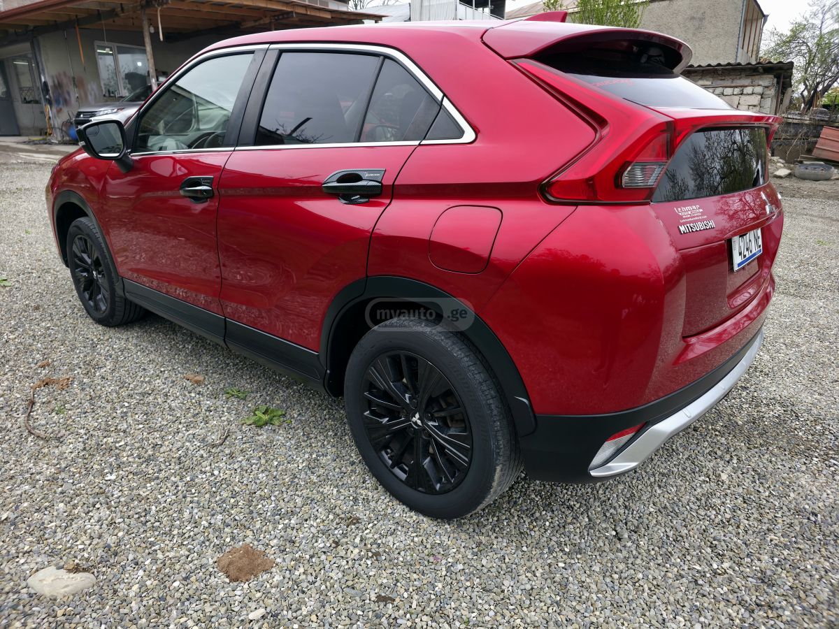 Mitsubishi Eclipse Cross - фото 4