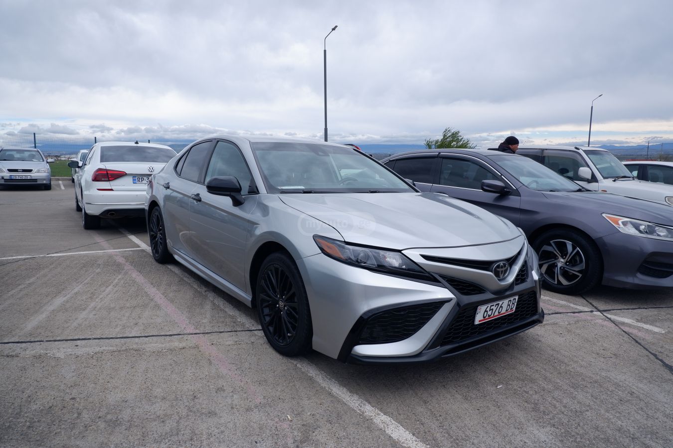 Toyota Camry - фото 3