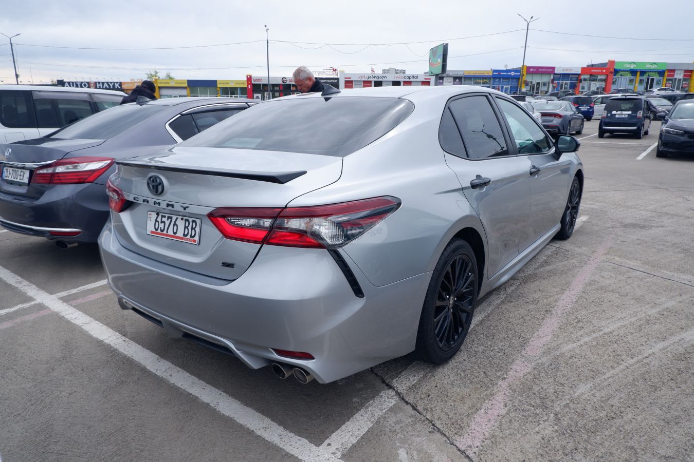 Toyota Camry - фото 4